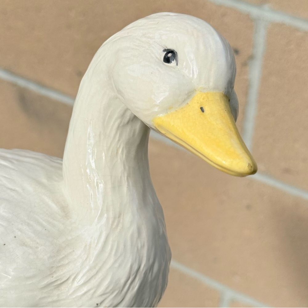 Vintage 80s ceramic goose statue - Picture 4 of 5